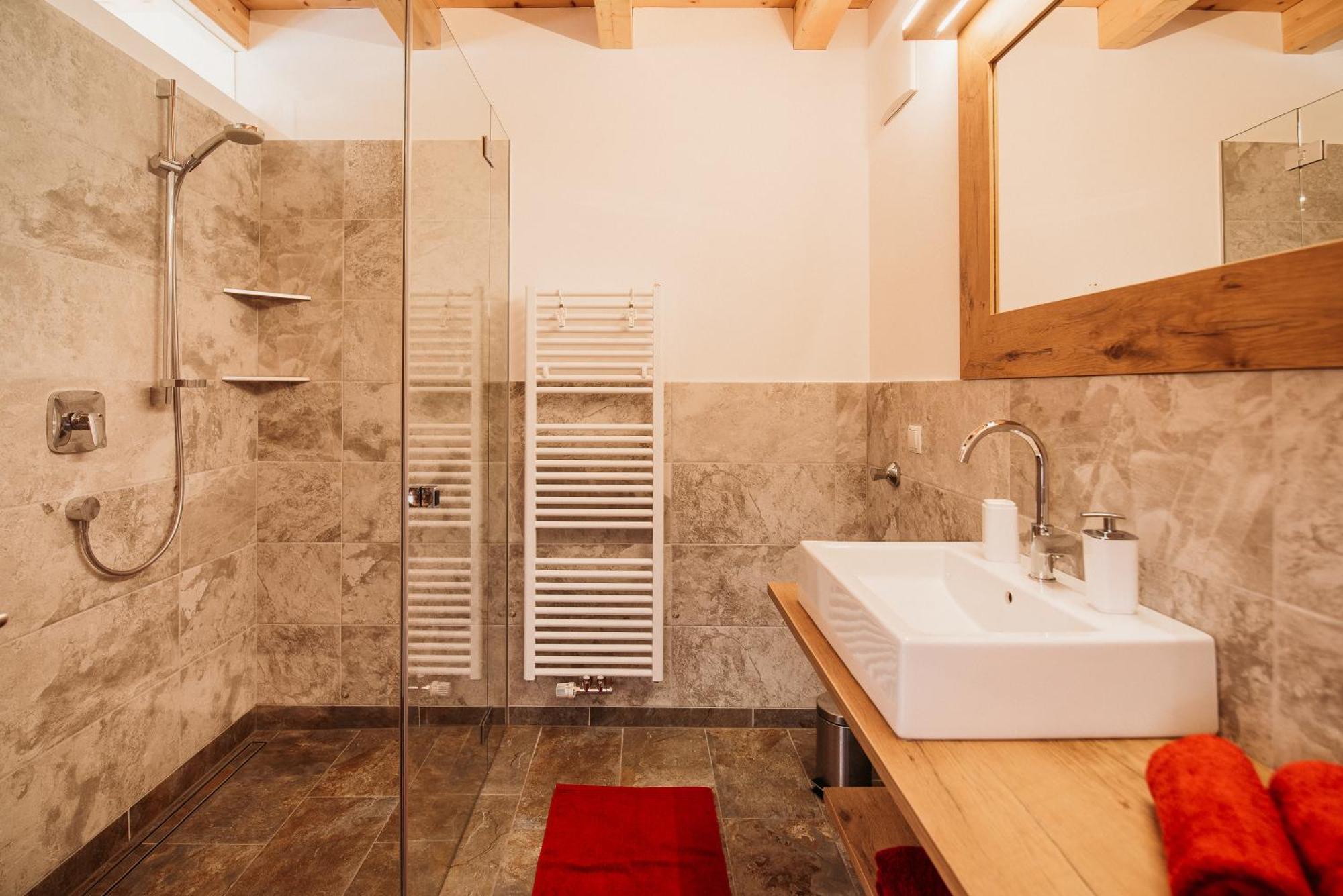 Grosskarnaiderhof Appartements-Bauernhof-Natur Pur ลูซอน ภายนอก รูปภาพ